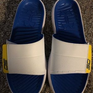 UA Curry 3 slides